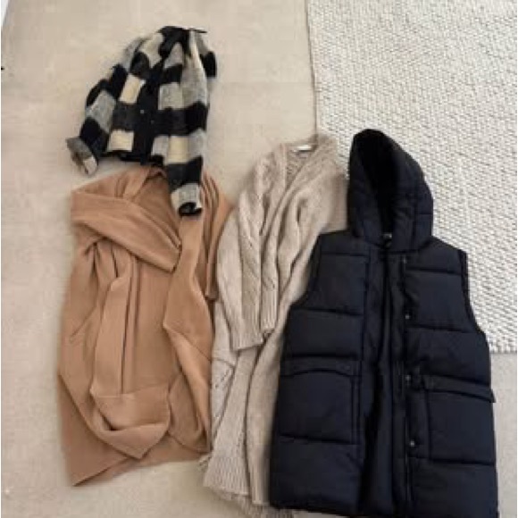 Zara and mango Sweater jacket vest bundle xs/s like new lightly worn - Picture 2 of 5